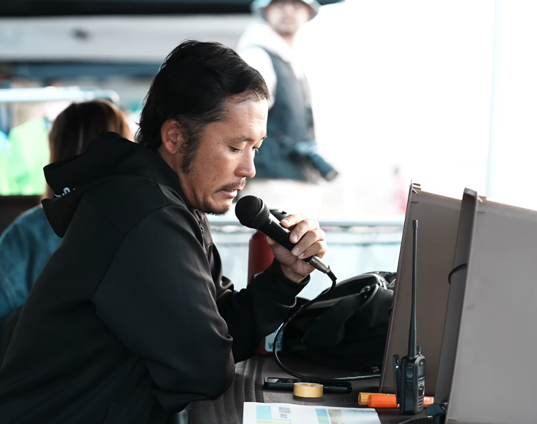 スタッフだけに聞こえるよう連絡できる