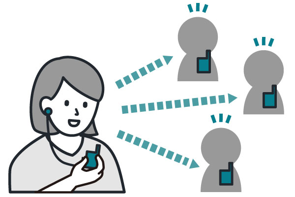 インカムで一斉送信する病院スタッフ